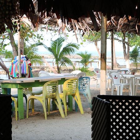 Hotel Salvador Gaviota Lívingston エクステリア 写真