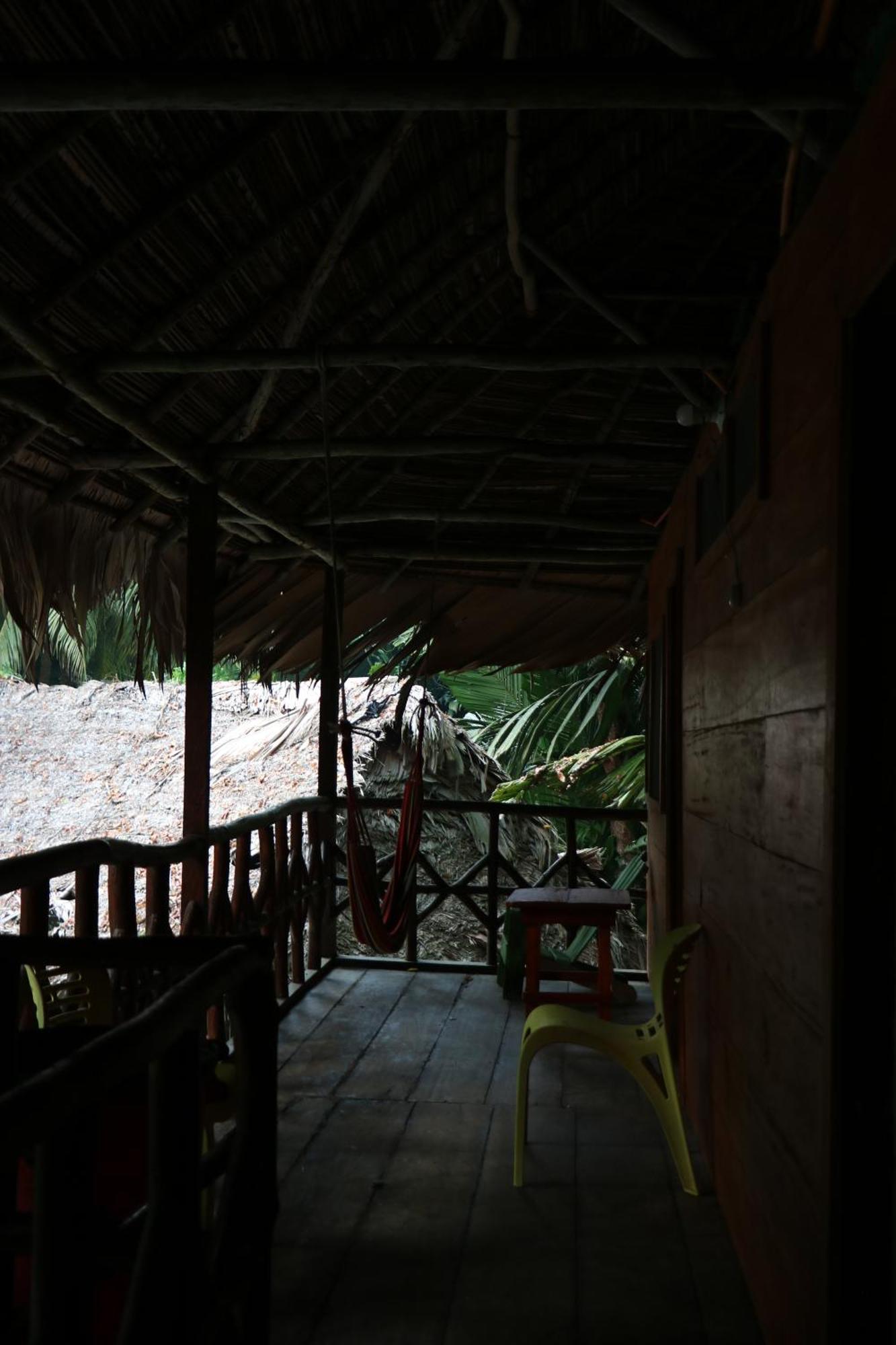Hotel Salvador Gaviota Lívingston エクステリア 写真