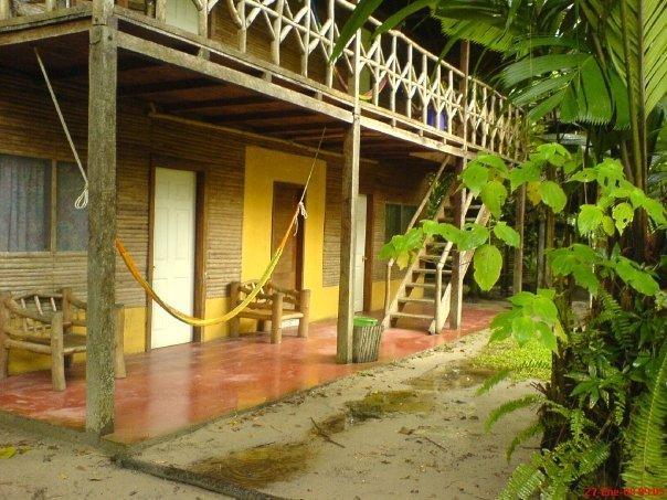 Hotel Salvador Gaviota Lívingston エクステリア 写真