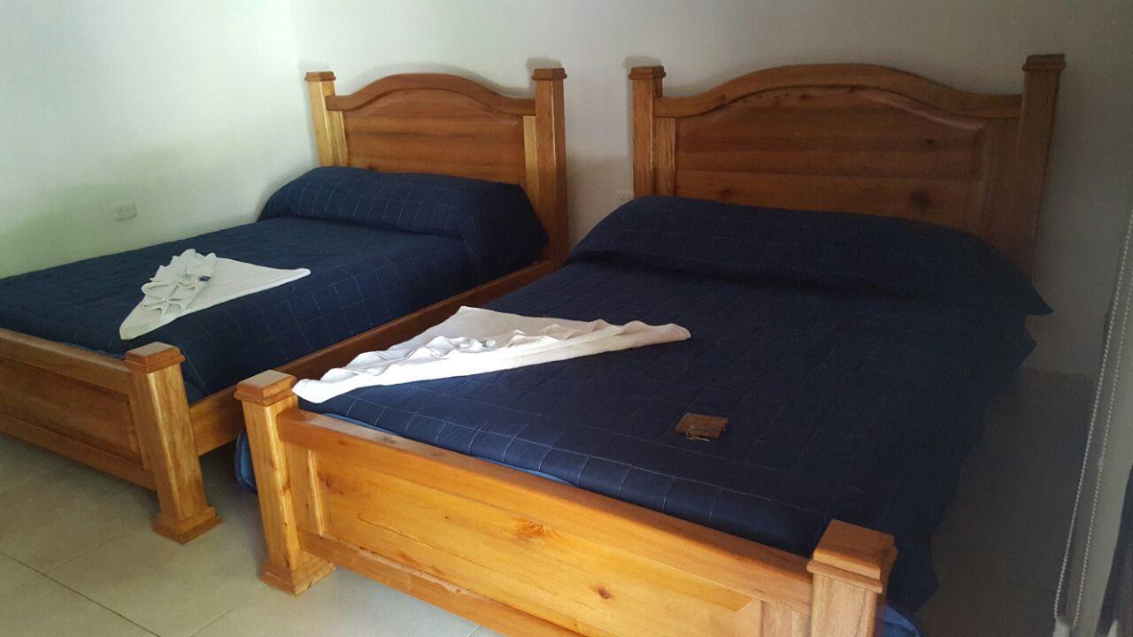 Hotel Salvador Gaviota Lívingston エクステリア 写真